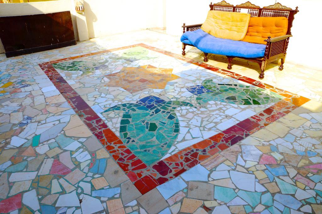 Pyramids Loft Homestay Kafrat al Jabal Exterior foto